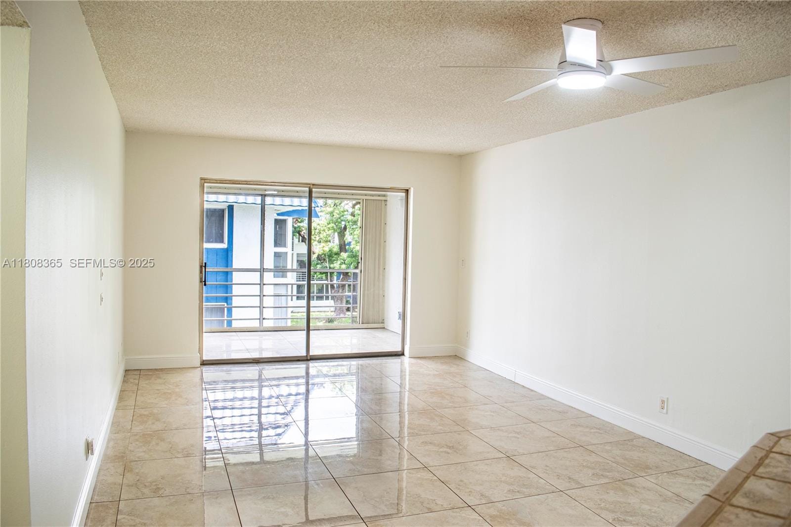 3090 Holiday Springs Boulevard 305 — photo 2