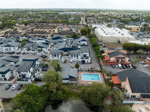 15414 SW 85th Lane 168, sold in Olympian Gdn Condo, Miami, FL