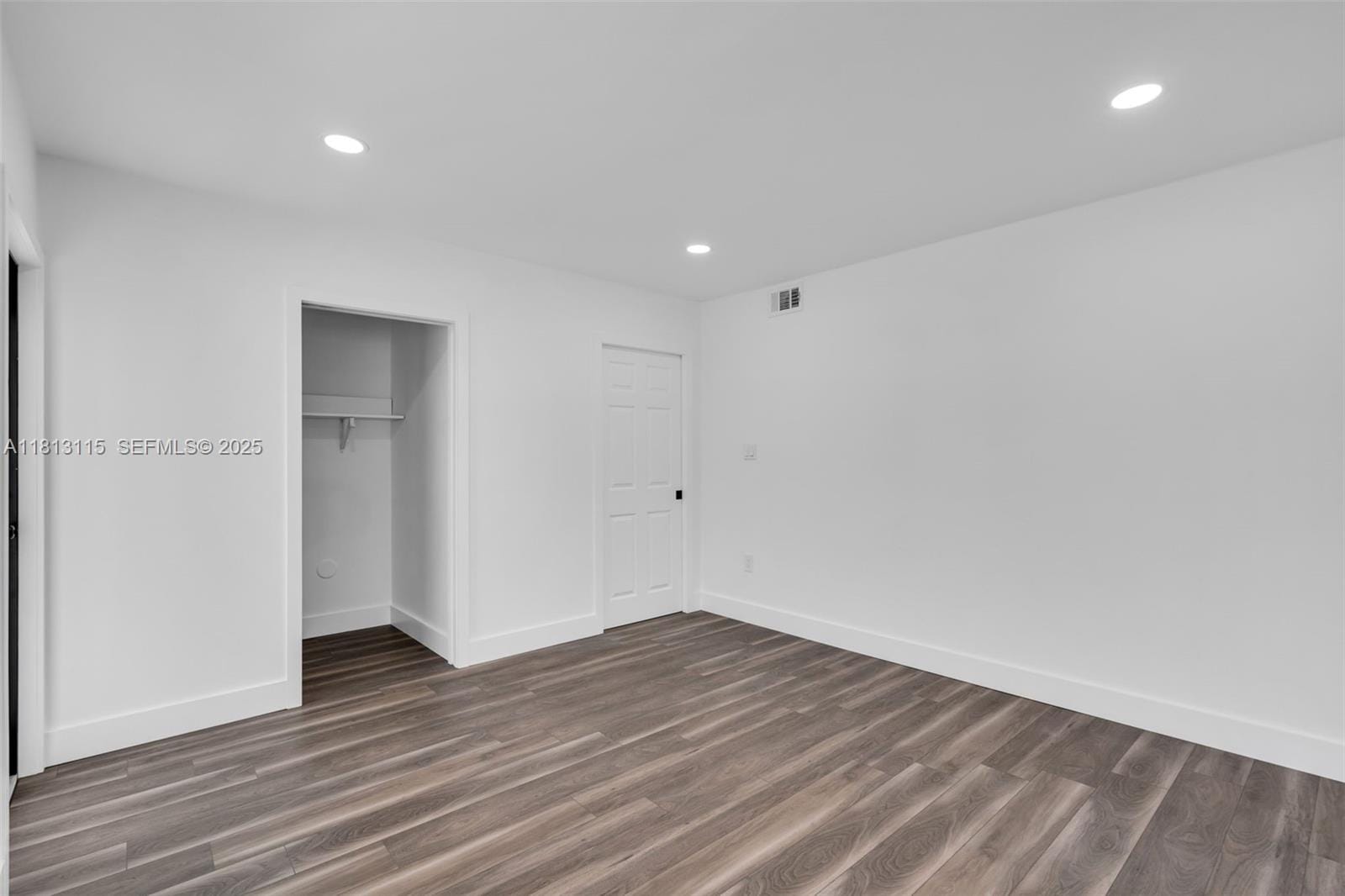 1000 NW 35th Court — photo 12