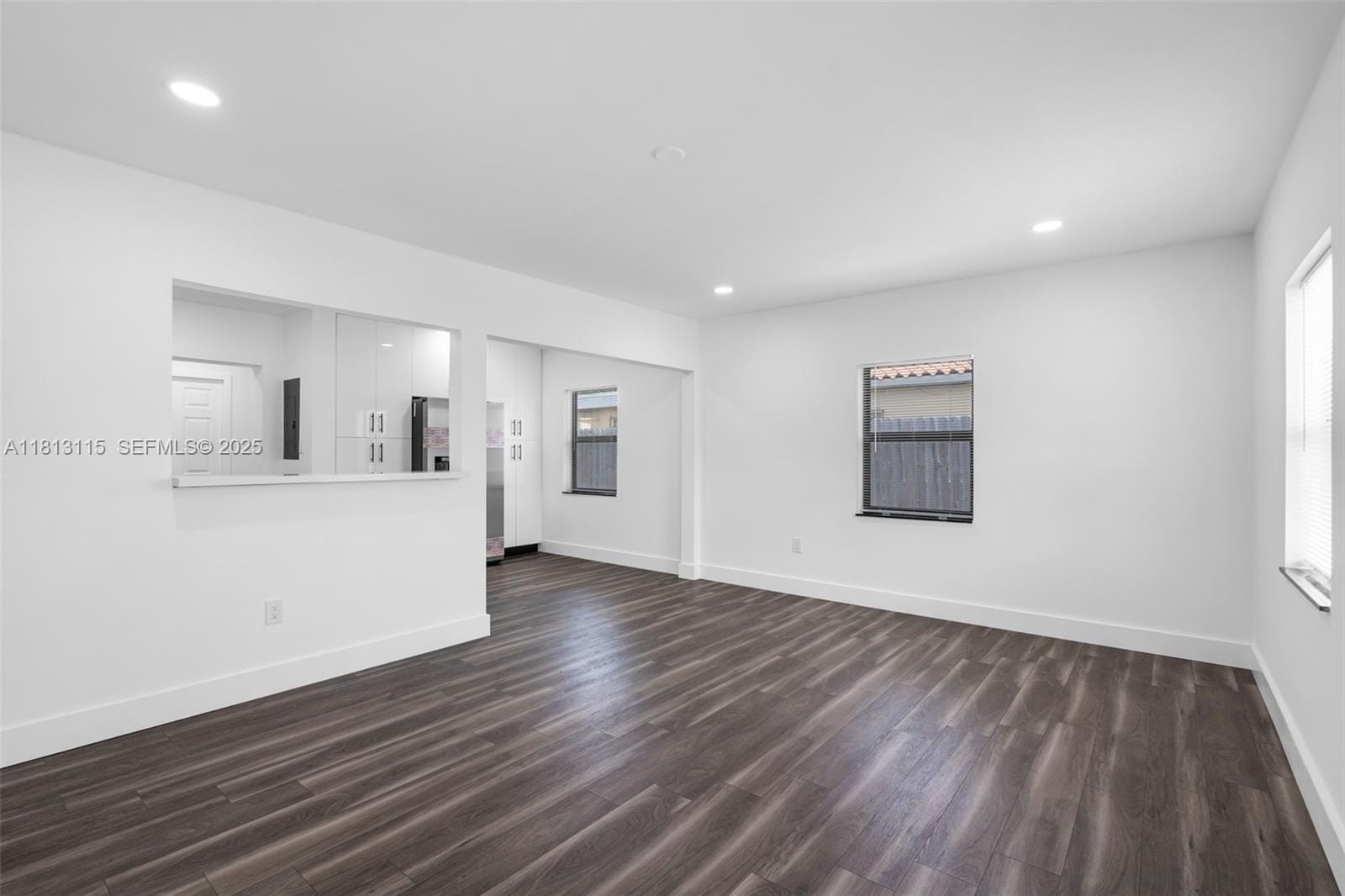 1000 NW 35th Court — photo 4