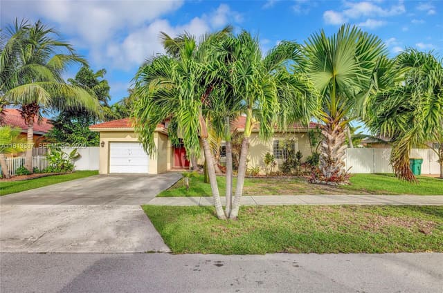 706 SE 13th Terrace, sold in Tennessee Estates, Homestead, FL