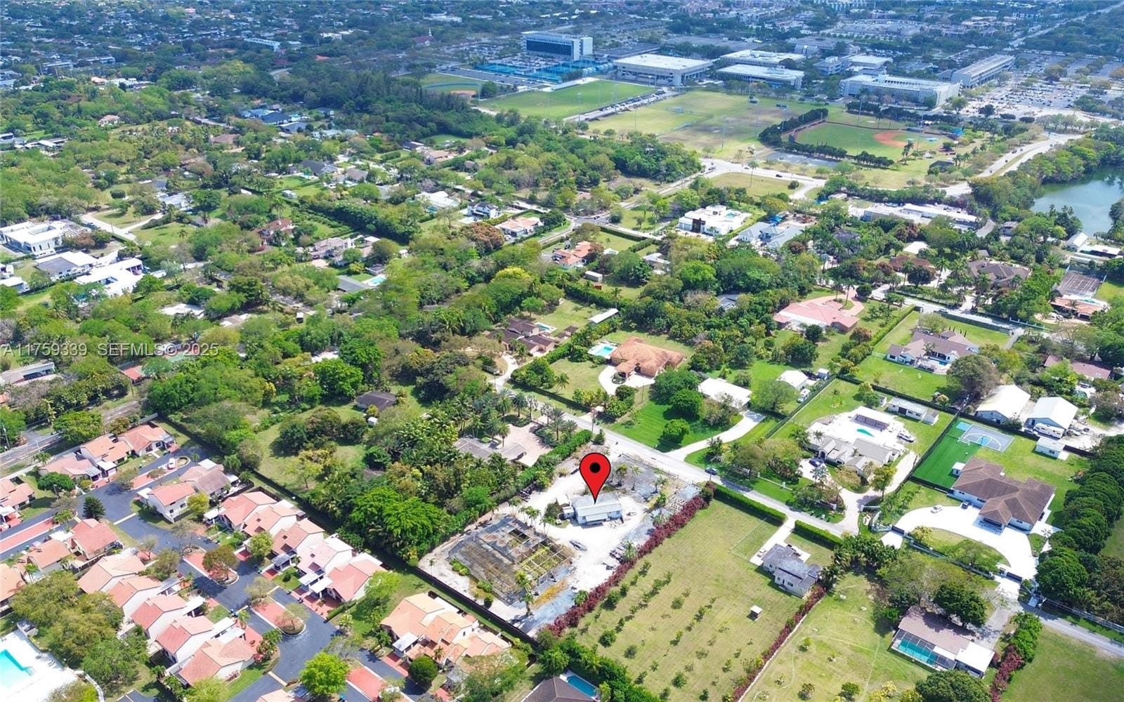 2 bedroom home for sale at 11295 93rd, Miami, FL 33176 — $1,650,000