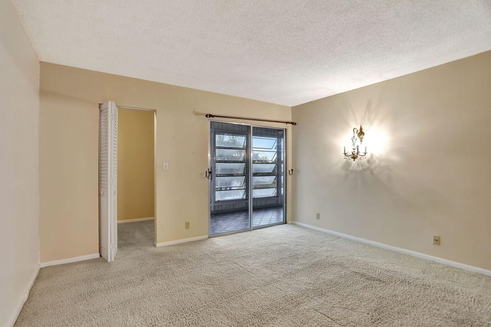 4301 Martinique Circle C3 — photo 11