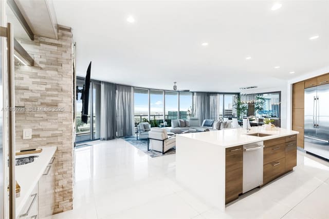 100 E Las Olas Boulevard 2603, sold in 100 Las Olas, Fort Lauderdale, FL