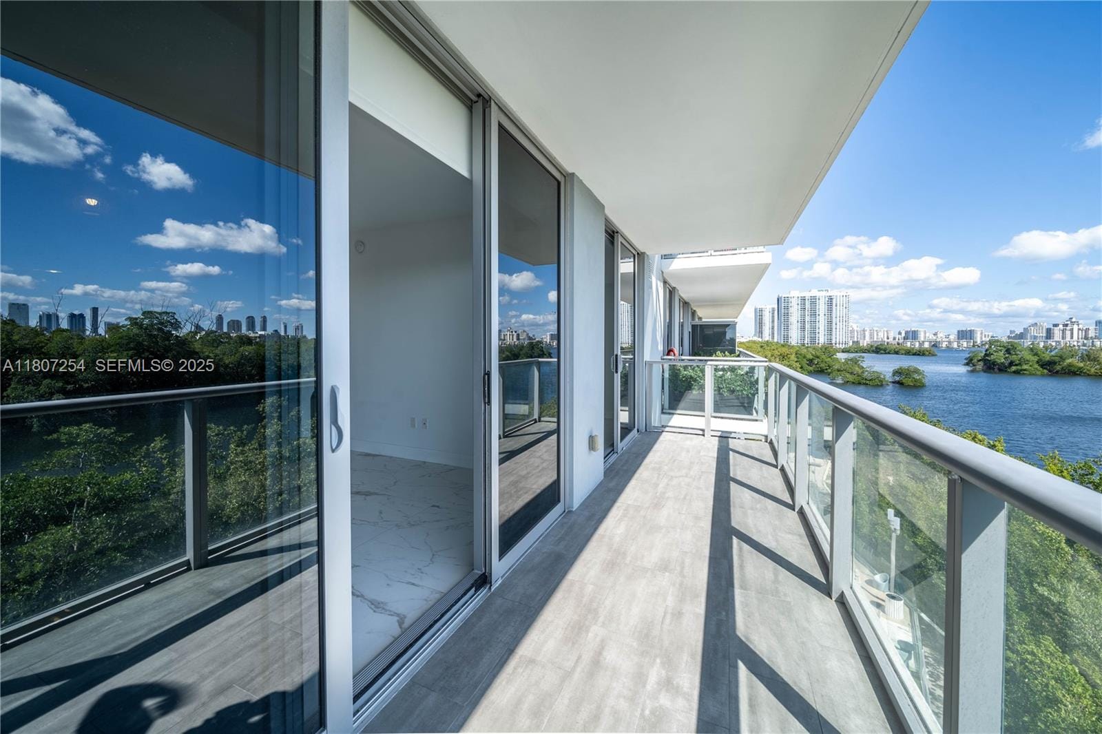16385 Biscayne Boulevard 417, North Miami Beach, FL 33160 photo 28