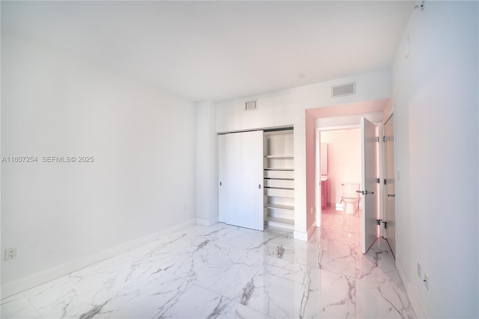 16385 Biscayne Boulevard 417 — photo 8