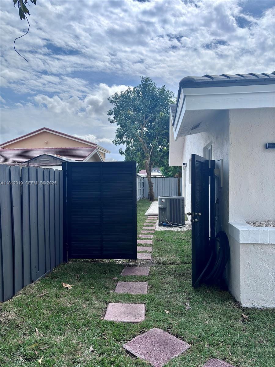 14910 SW 92nd Terrace, Miami, FL 33196 photo 22