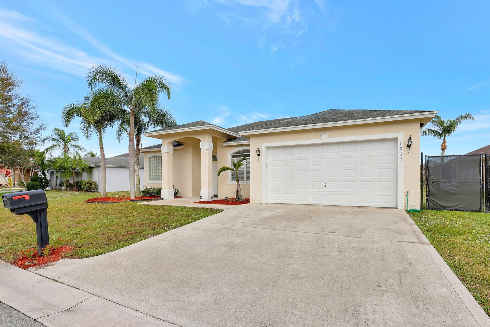 1202 Hatteras Circle, Greenacres, FL 33413 photo 2