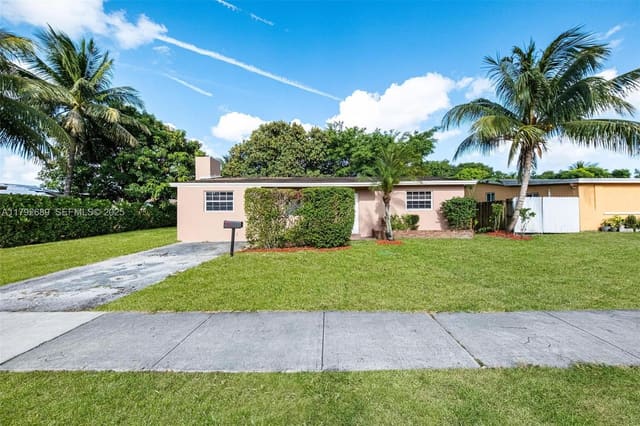 2821 N 74th Avenue, sold in Atlanta Lake, Hollywood, FL