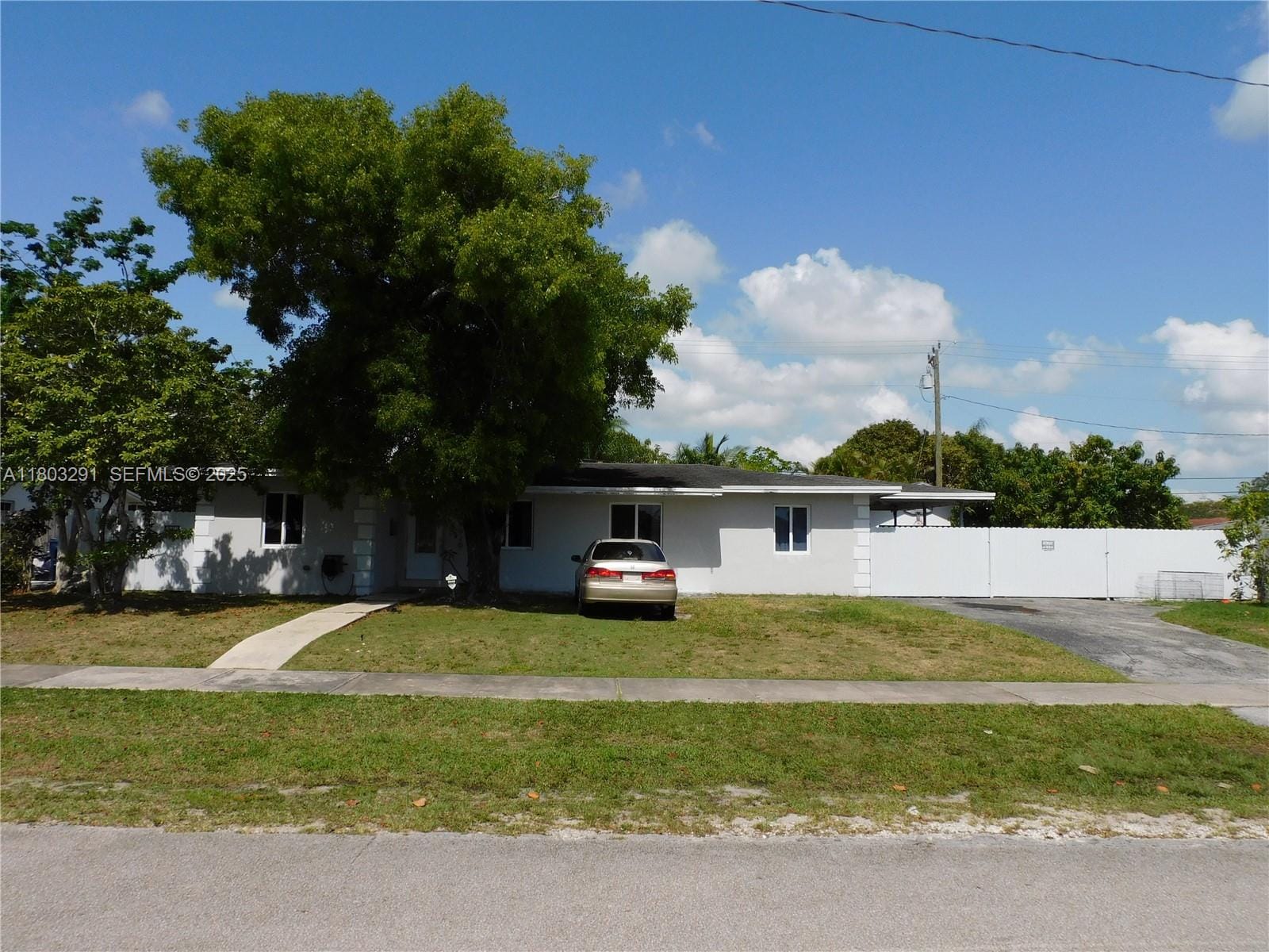 16020 SW 98th Court, Miami, FL 33157