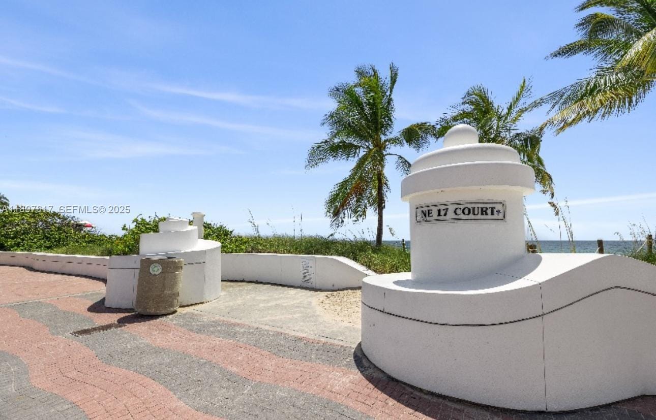 2404 NE 33rd Avenue 14, Fort Lauderdale, FL 33305 photo 14