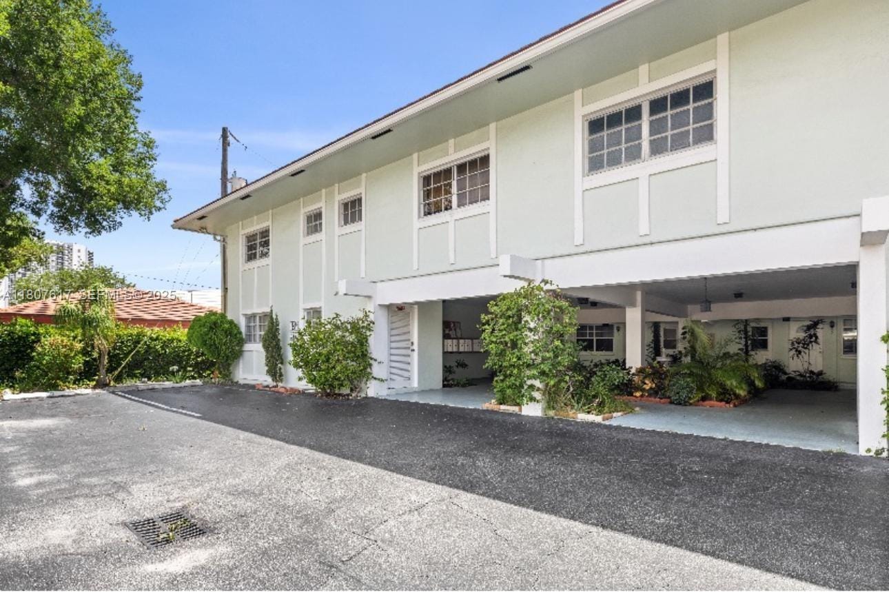 2404 NE 33rd Avenue 14, Fort Lauderdale, FL 33305 photo 18