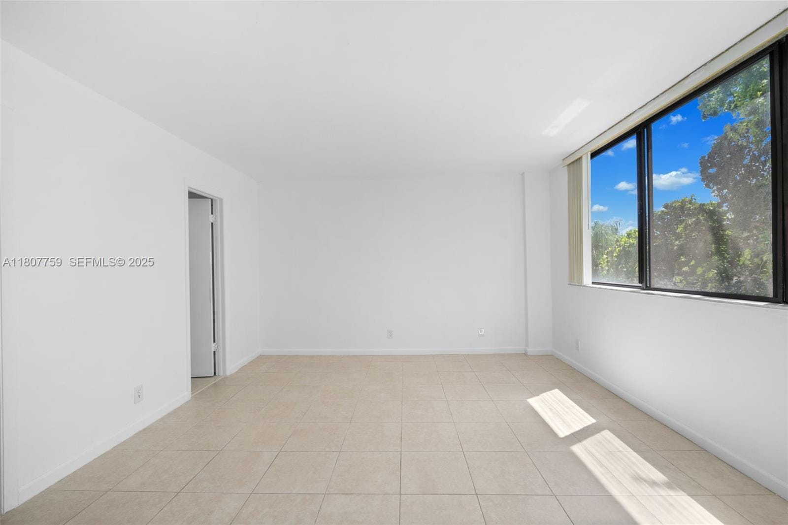 4222 Inverrary Boulevard 4211 — photo 7