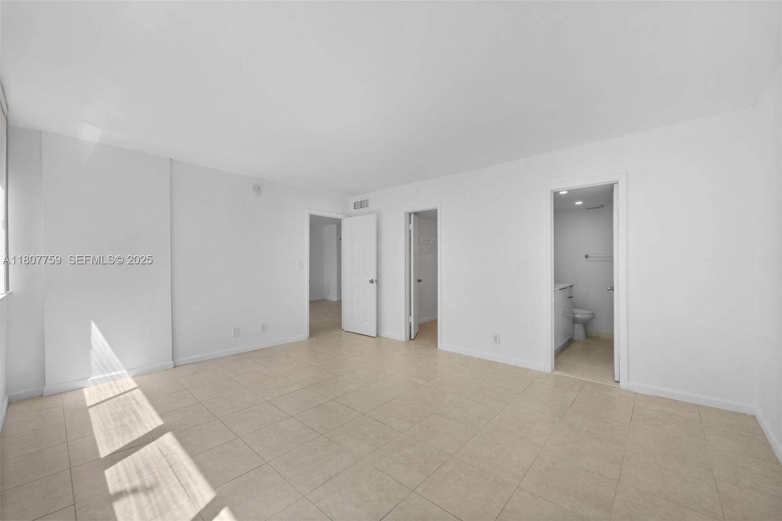 4222 Inverrary Boulevard 4211 — photo 8