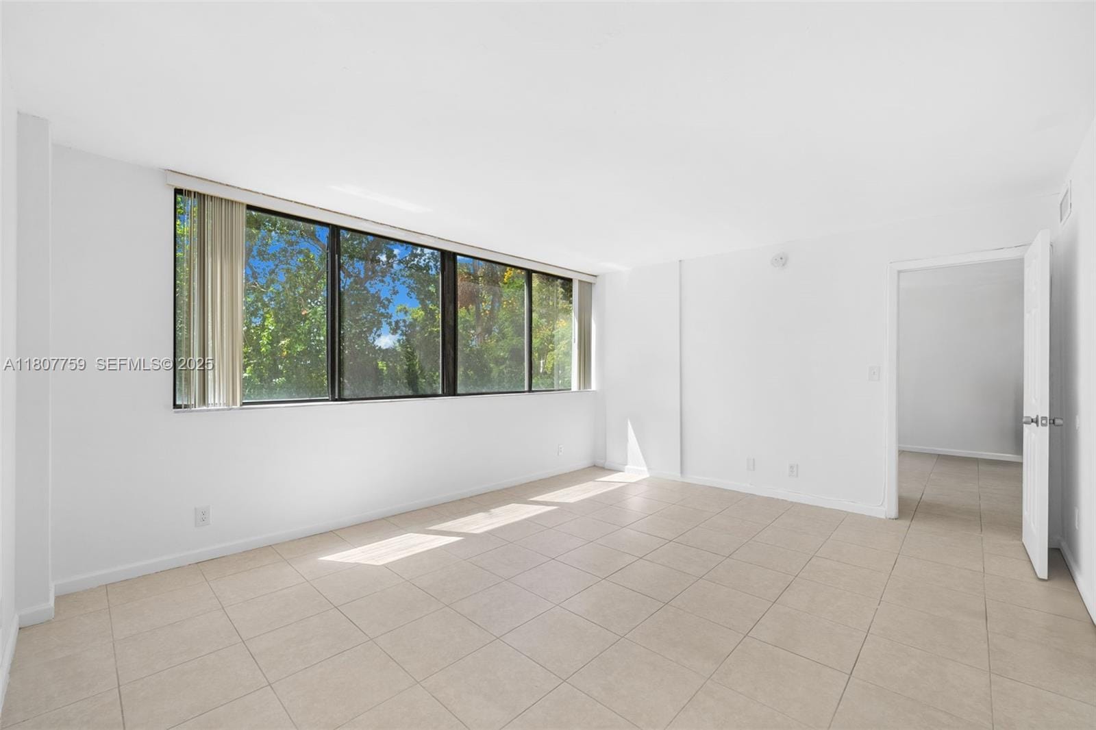 4222 Inverrary Boulevard 4211 — photo 9