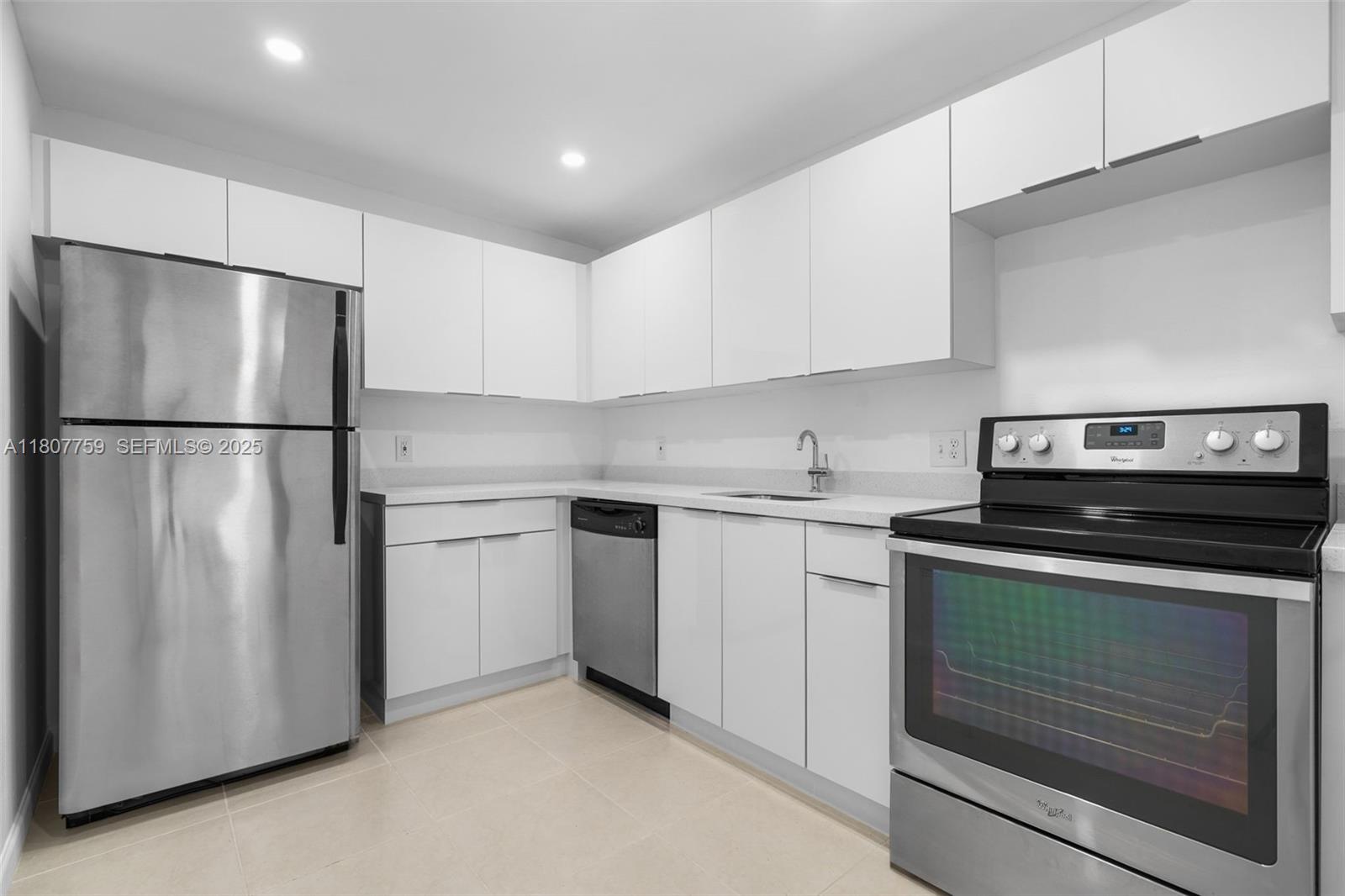 4222 Inverrary Boulevard 4211, Lauderhill, FL 33319, Lauderhill