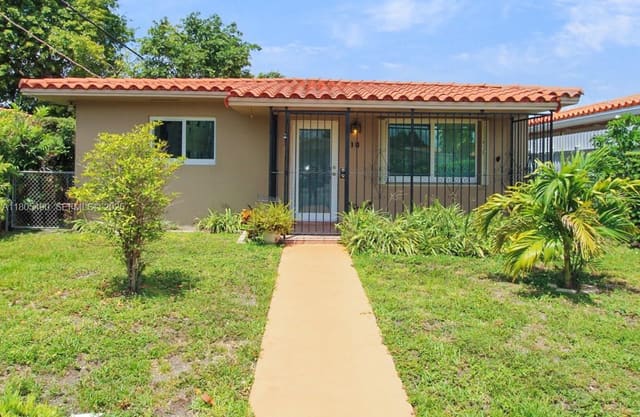 10 NW 60th Court, Miami, FL 33126
