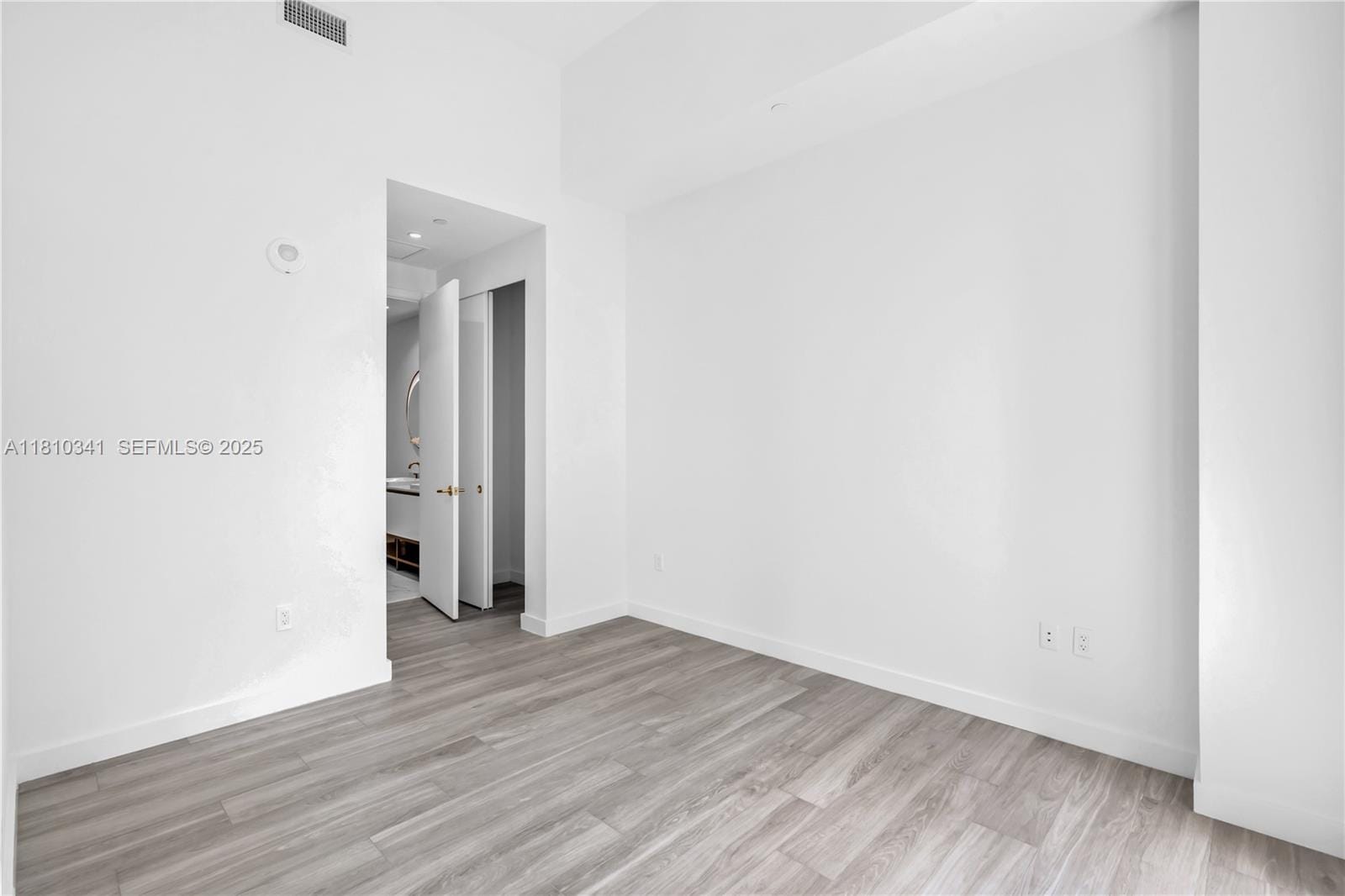2655 S Bayshore Drive 705, Miami, FL 33133 photo 12