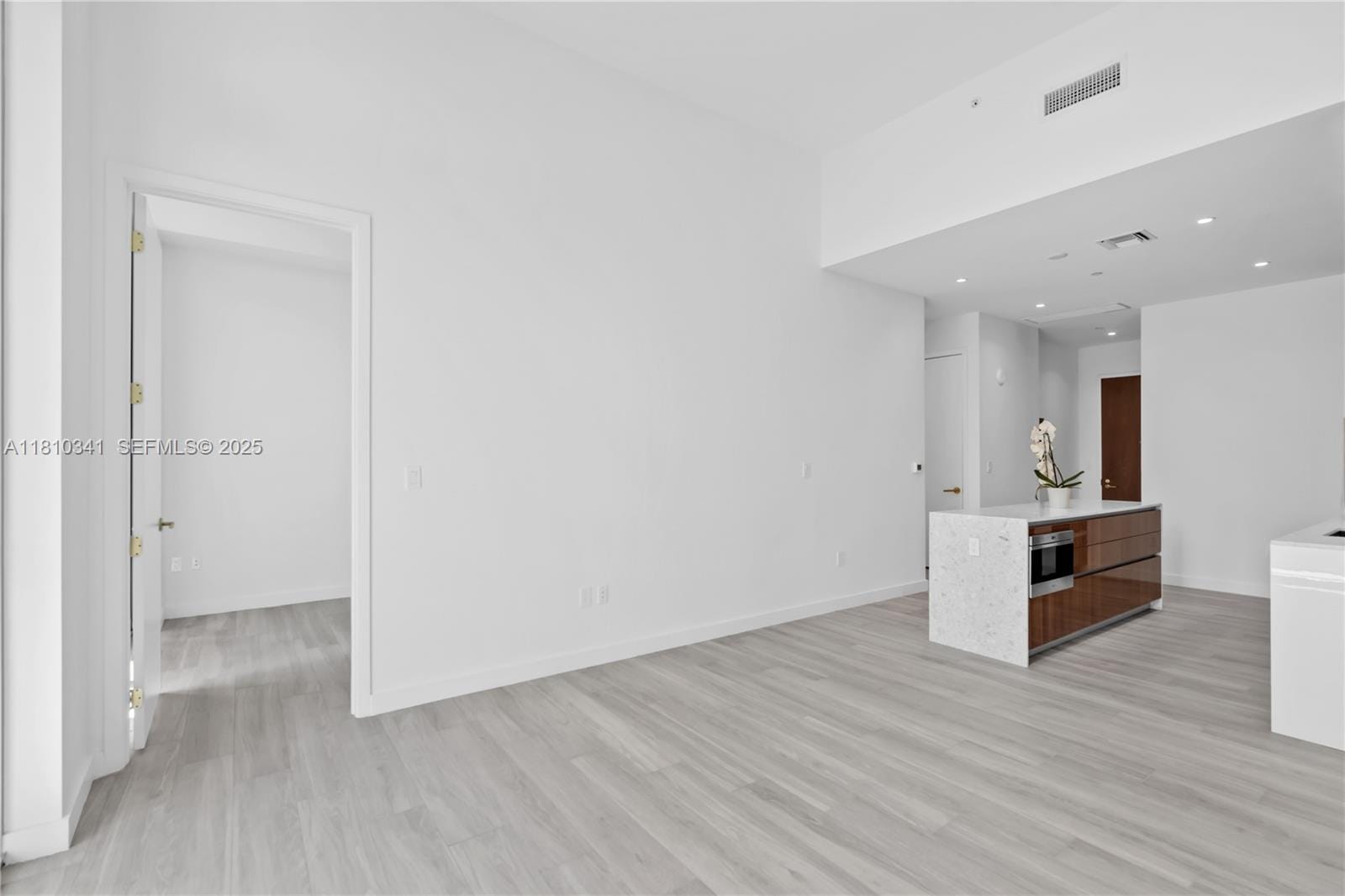 2655 S Bayshore Drive 705, Miami, FL 33133 photo 15