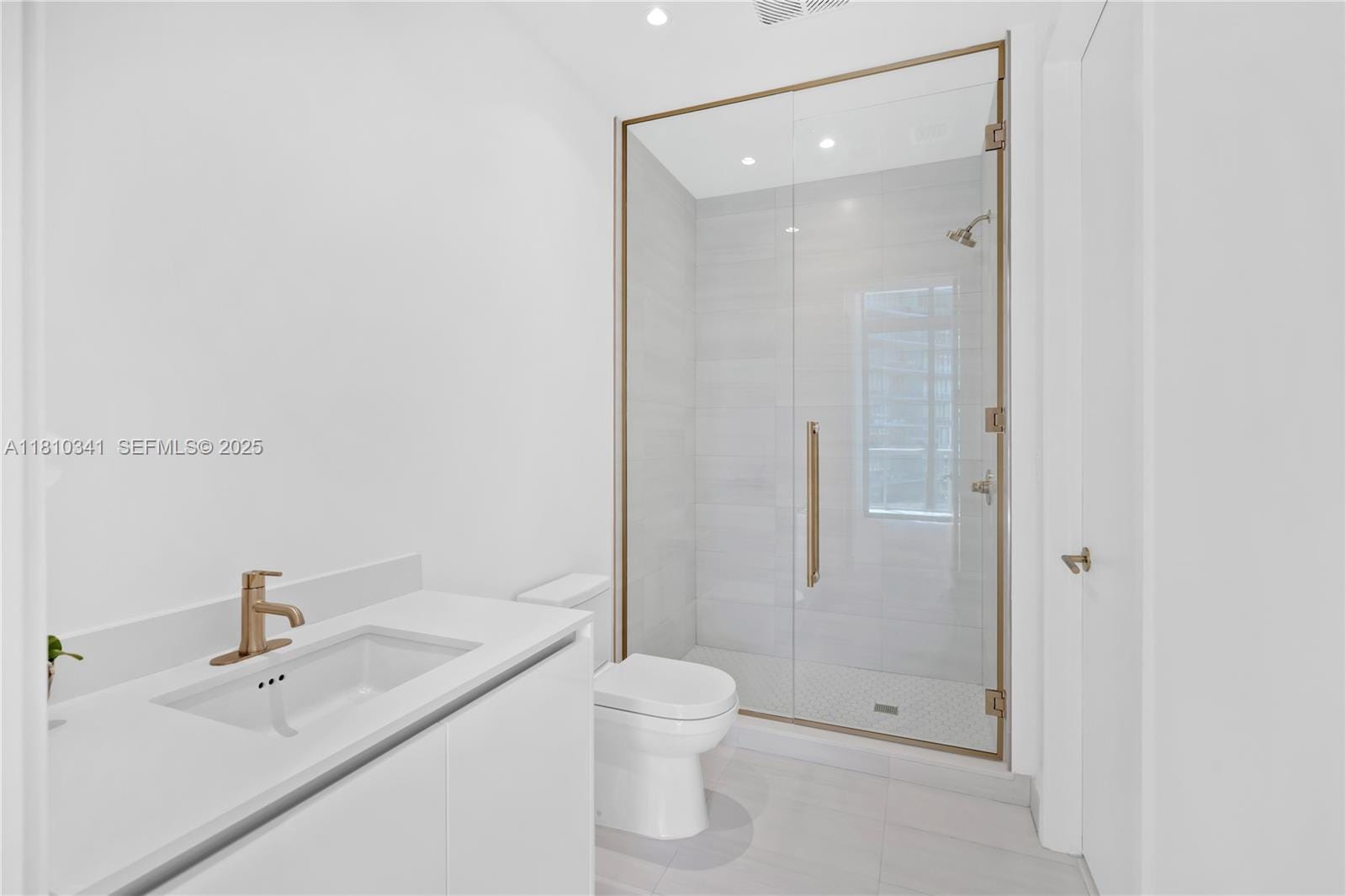 2655 S Bayshore Drive 705, Miami, FL 33133 photo 18