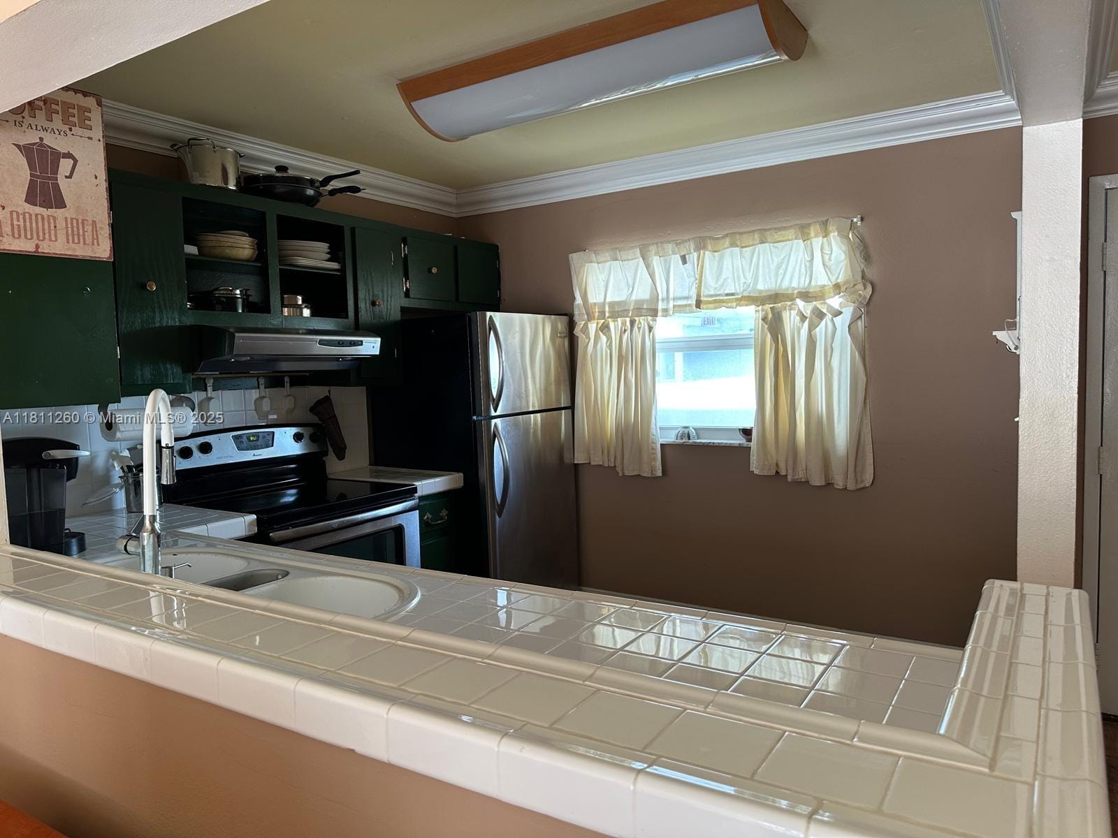 4000 NE 169th Street 405 — photo 11