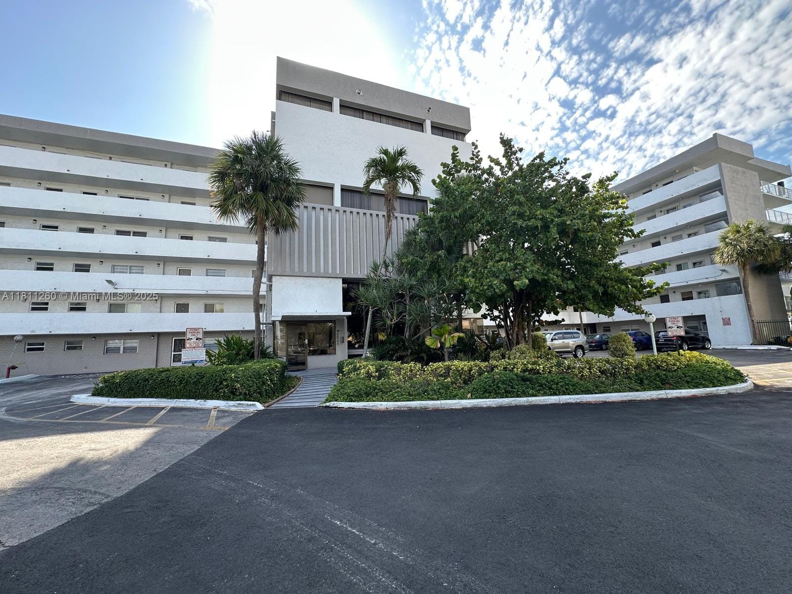 4000 NE 169th Street 405, North Miami Beach, FL 33160 photo 15