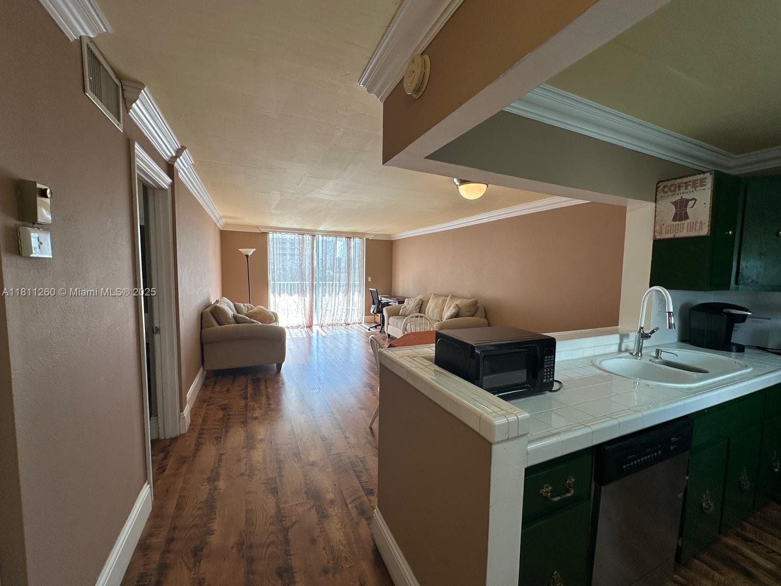 4000 NE 169th Street 405 — photo 3