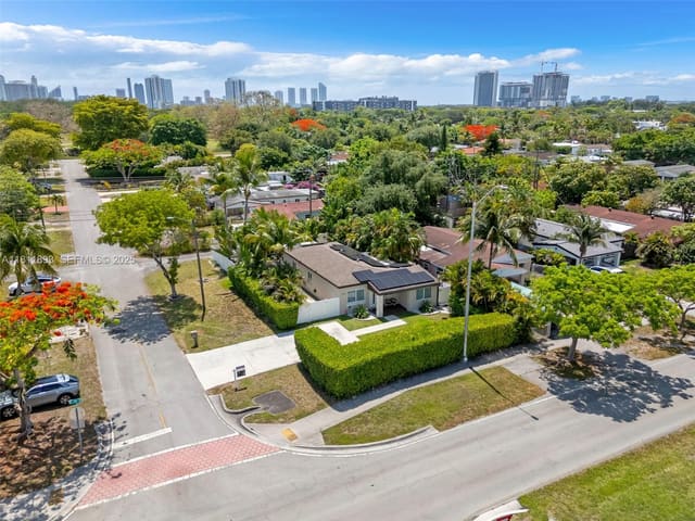 17491 NE 19th Avenue, sold in Fulford By Sea Sec B, North Miami Beach, FL