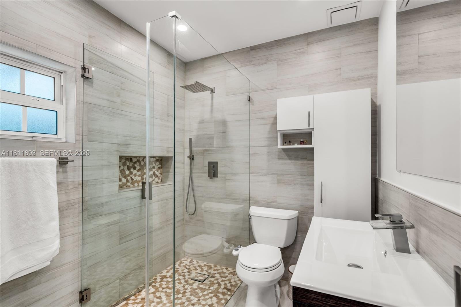 17491 NE 19th Avenue, North Miami Beach, FL 33162 photo 25