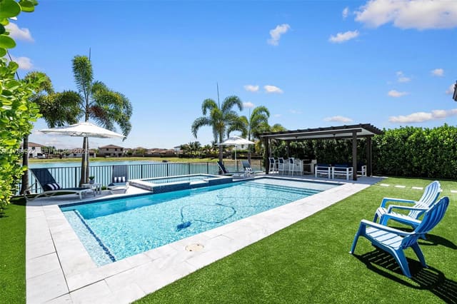 2454 SE 1 Street, Homestead, FL