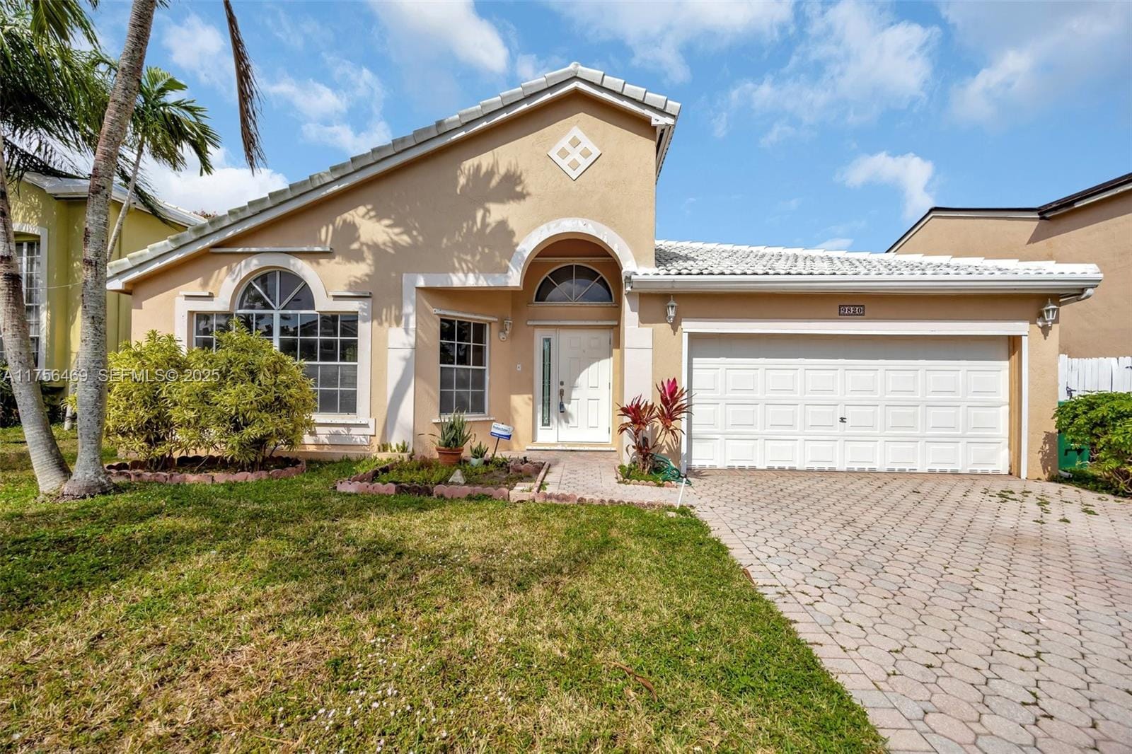 9820 SW 154th Place, Miami, FL 33196 photo 4