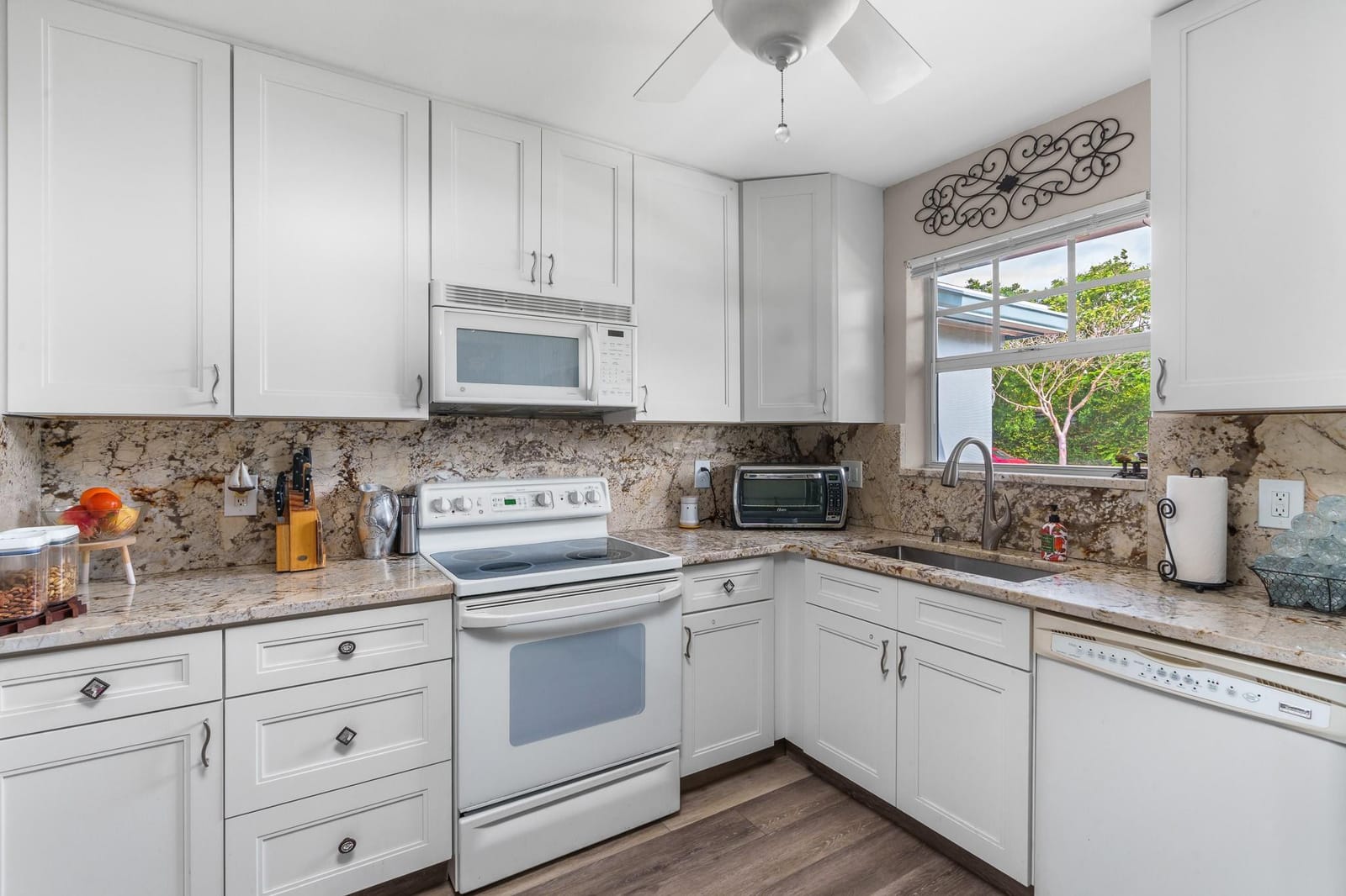 4784 NW 3rd Court, Plantation, FL 33317 photo 13