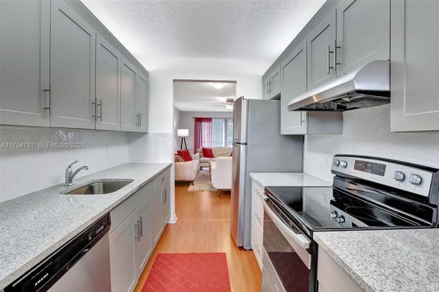 1300 SW 130th Avenue 202F, Pembroke Pines, FL 33027
