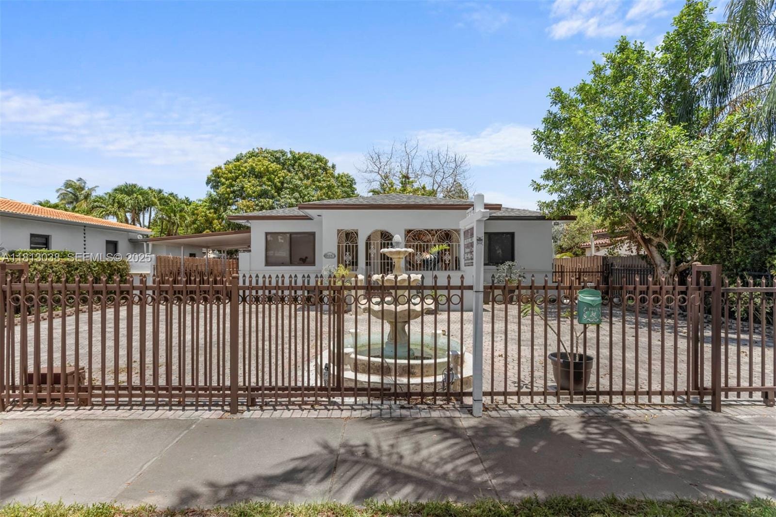 525 NW 32nd Avenue, Miami, FL 33125