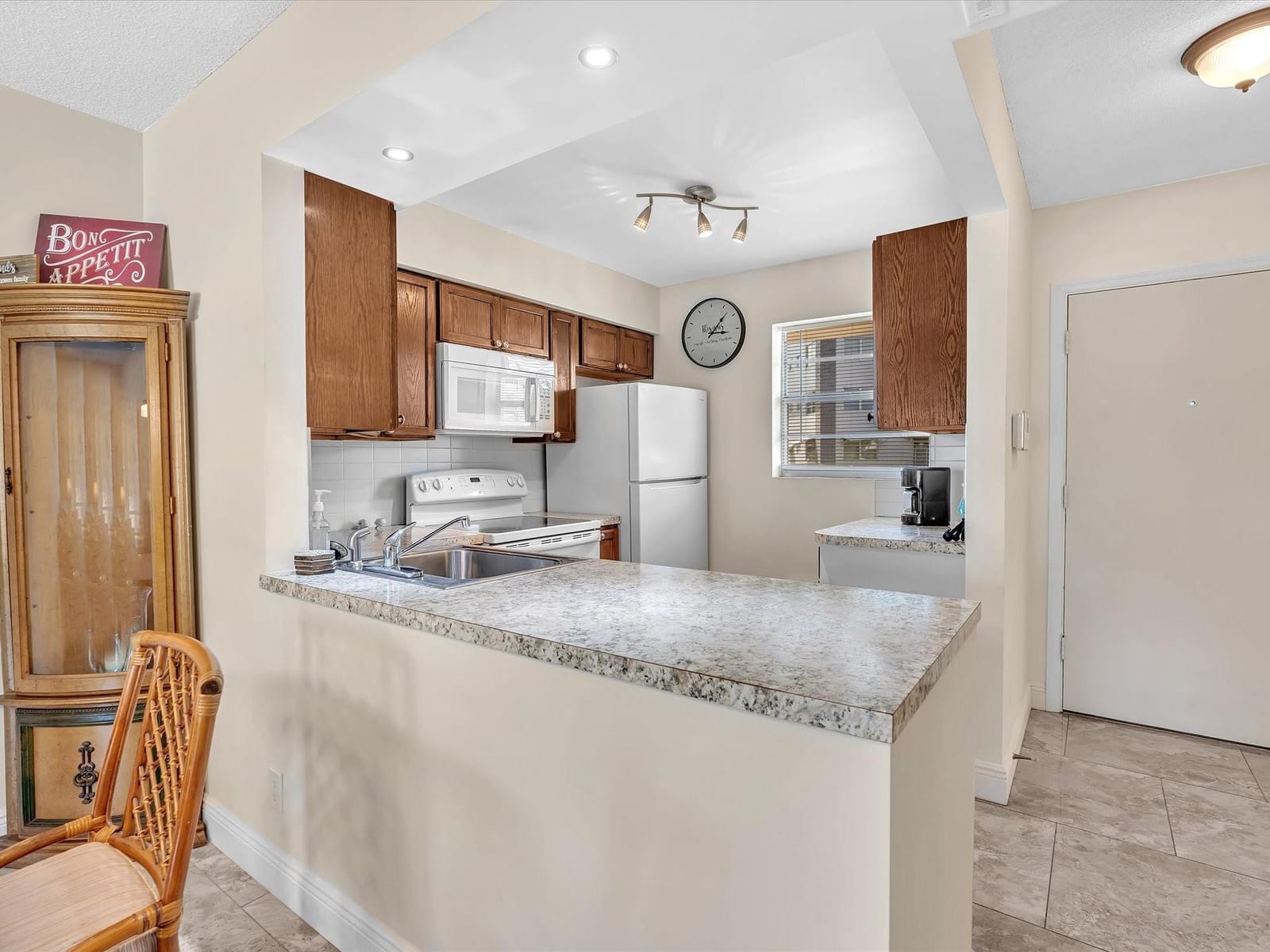 2801 NW 47th Terrace 106 — photo 12