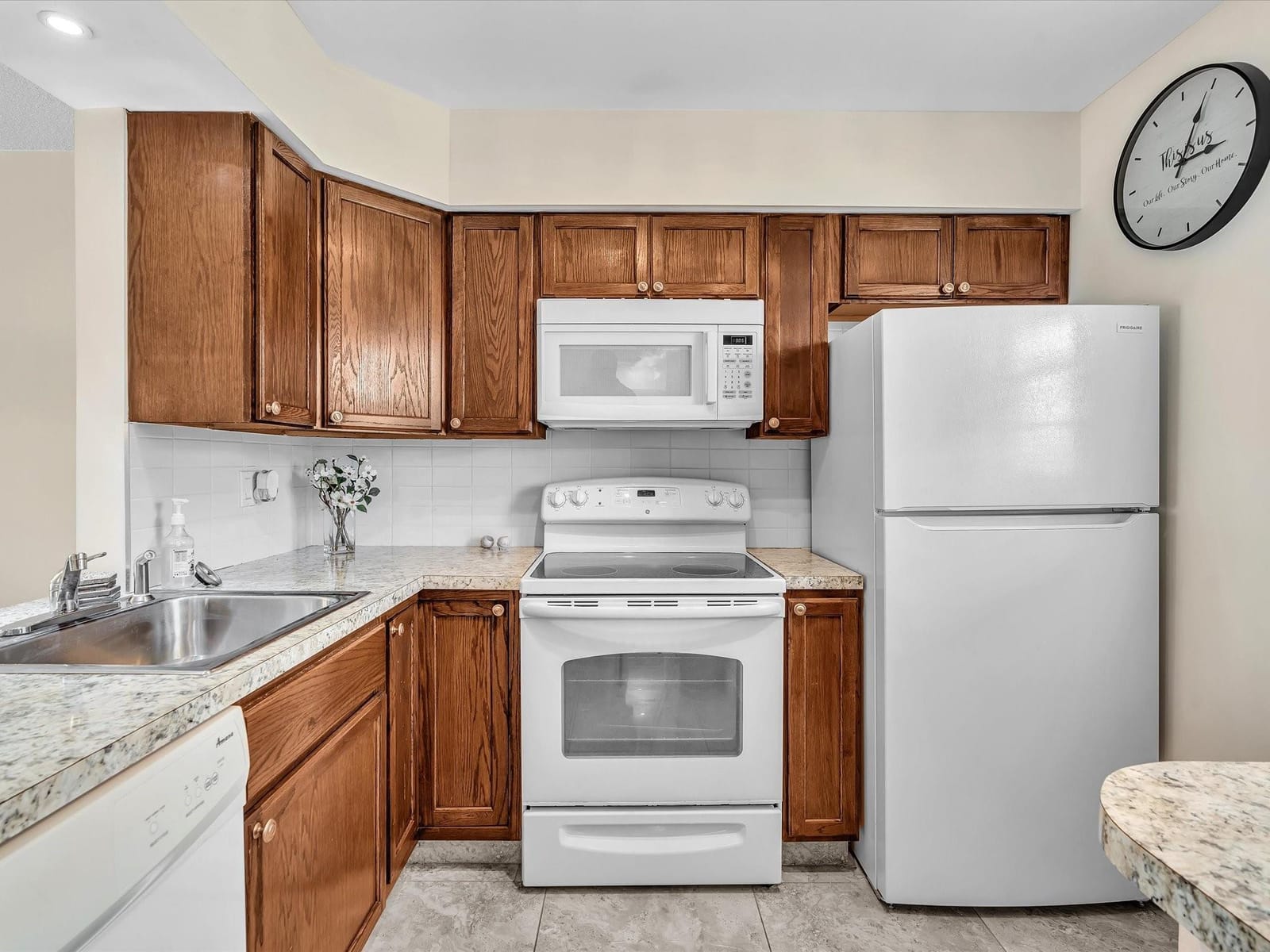 2801 NW 47th Terrace 106 — photo 9