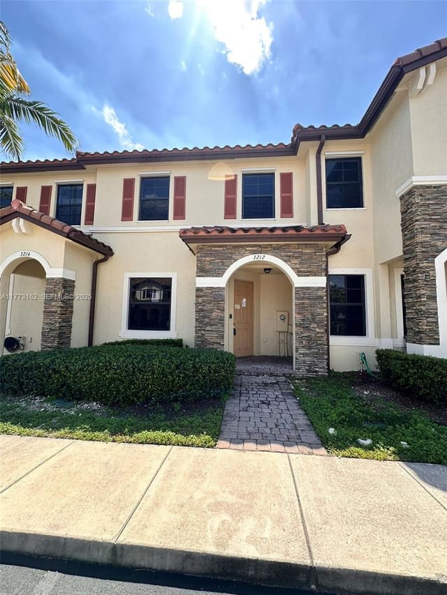 3212 SE 4th Court 3212, Homestead, FL 33033