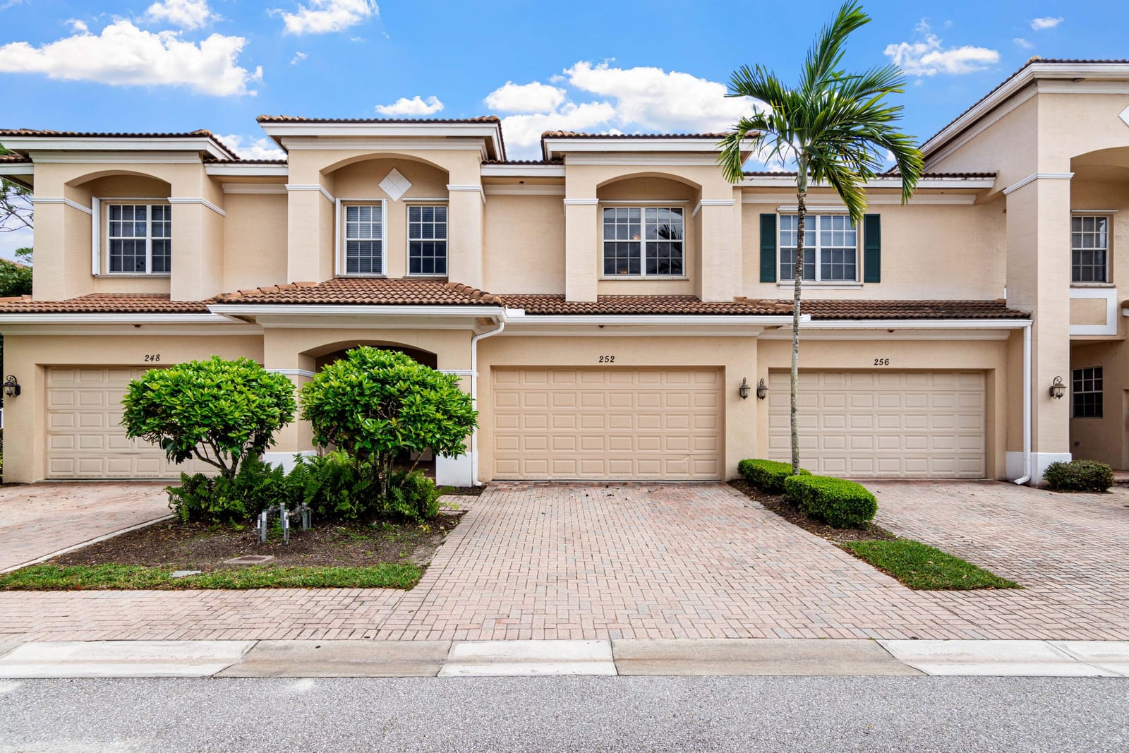 3 bedroom home for sale at 252 Otter Run, Stuart, FL 34997 — $368,500