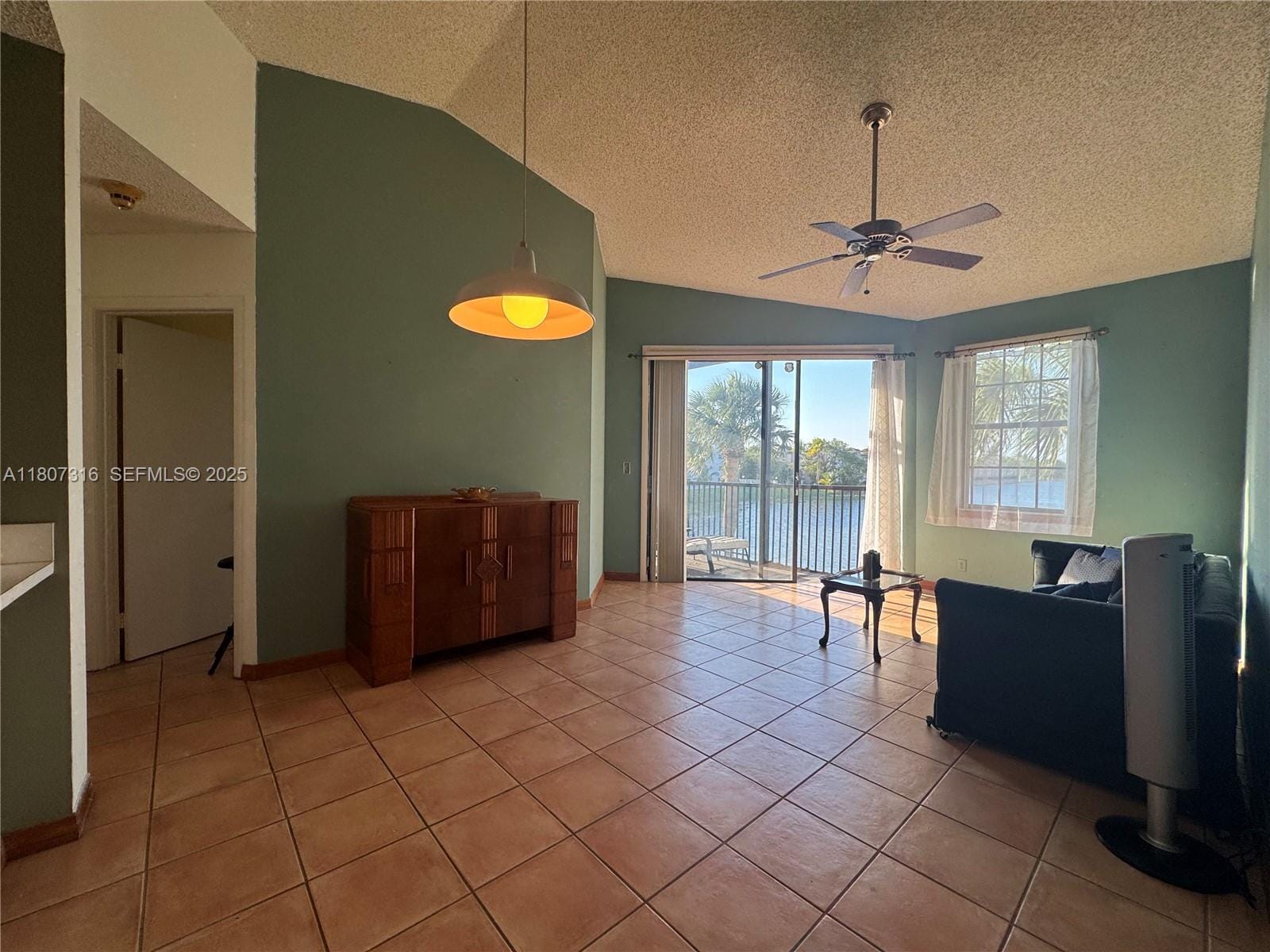 15569 N Miami Lakeway N 204 — photo 2