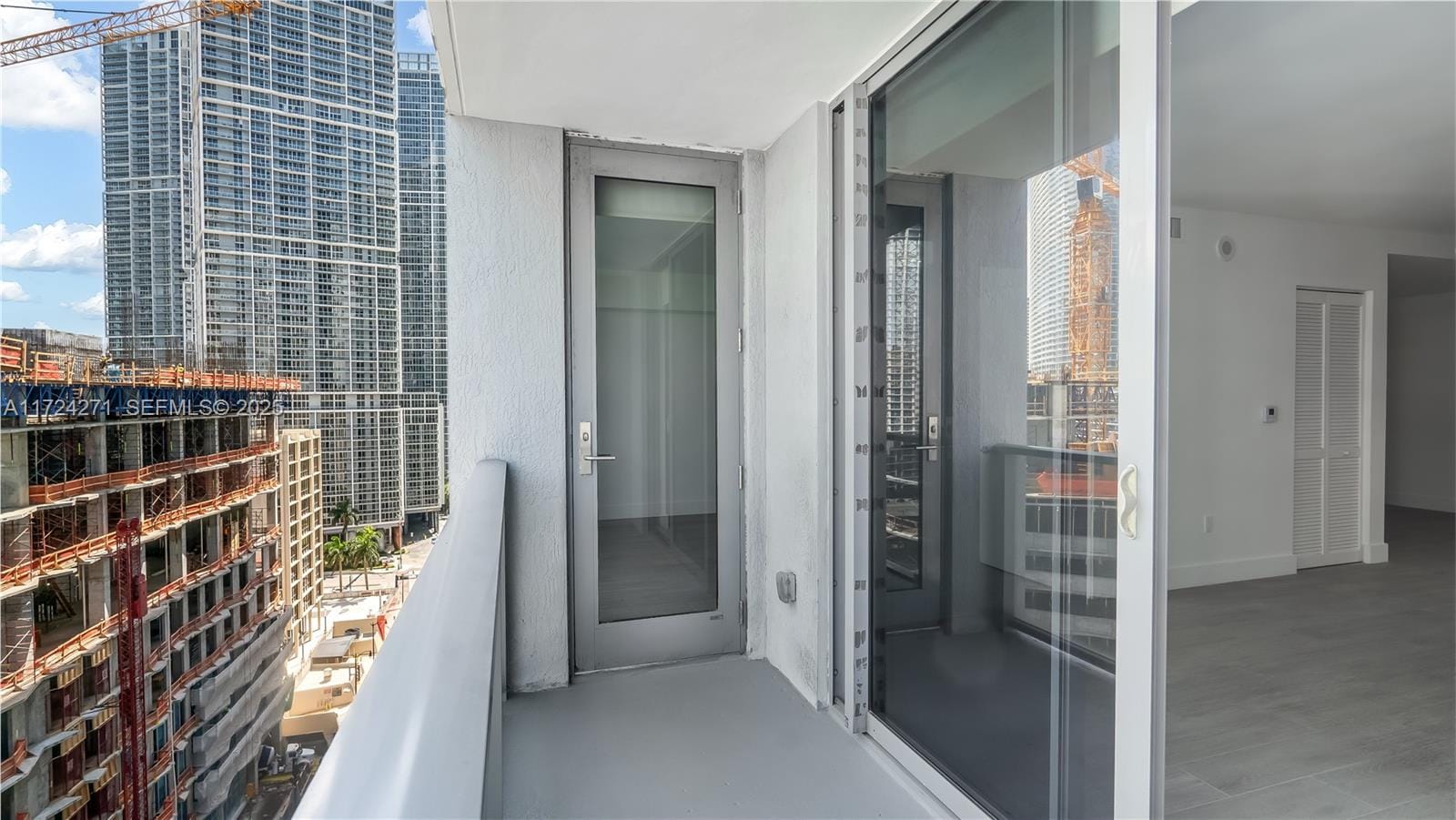 31 SE 6th Street 1806, Miami, FL 33131 photo 15
