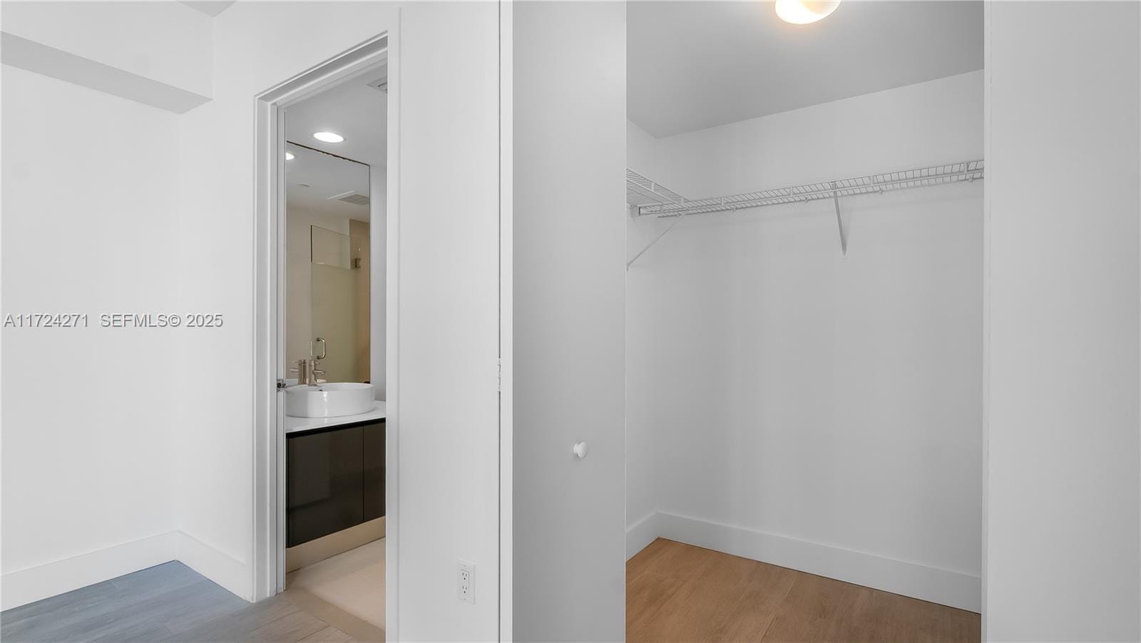 31 SE 6th Street 1806, Miami, FL 33131 photo 10