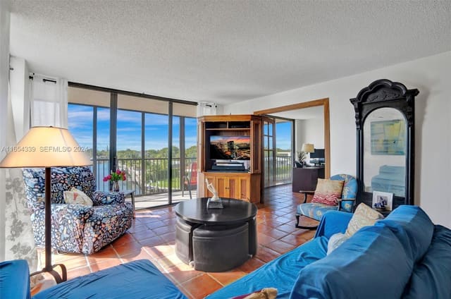 2500 NE 135th Street C301, sold in Dorset House Condo, North Miami, FL