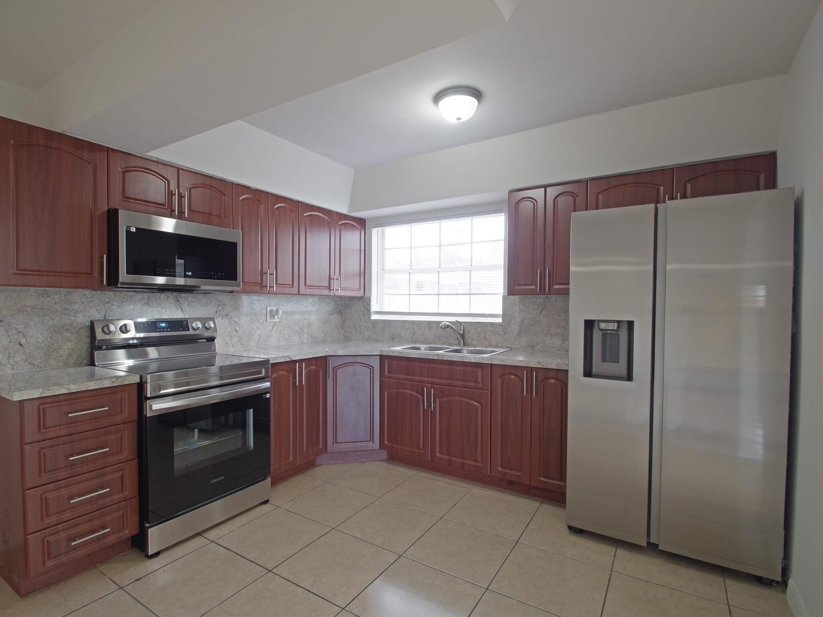 3611 NW 35th Avenue, Lauderdale Lakes, FL 33309 photo 13