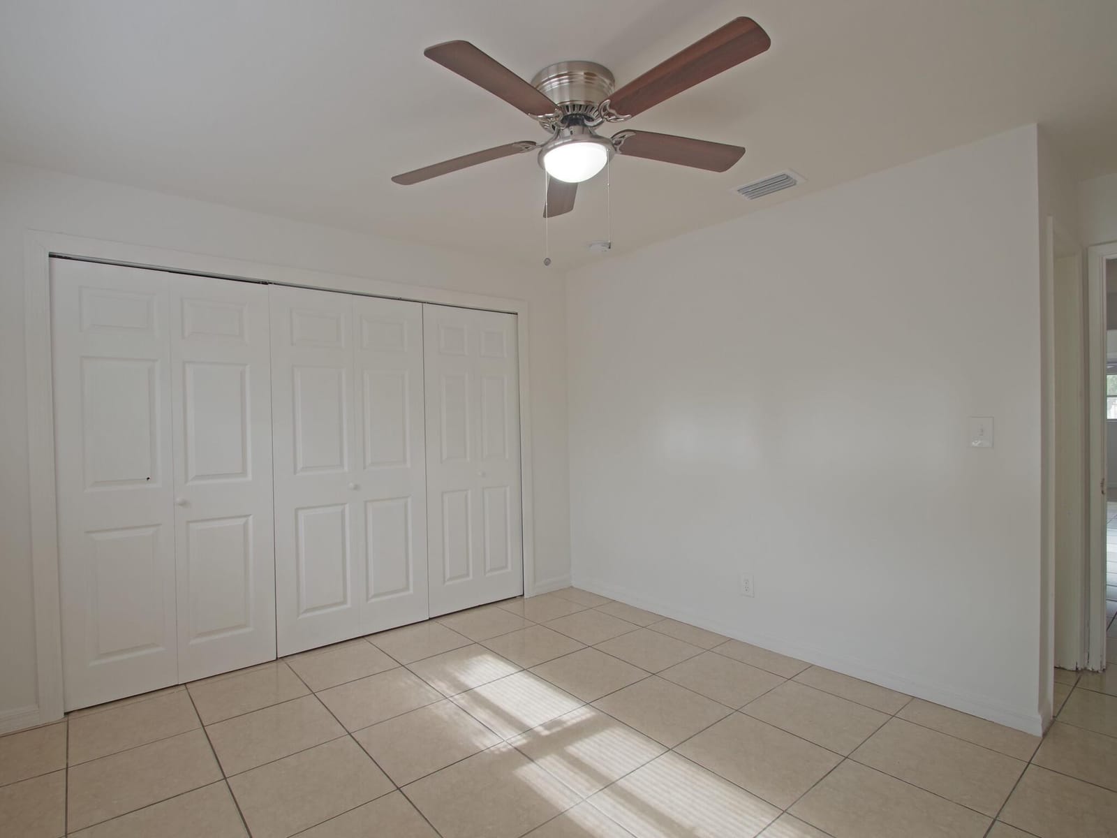 3611 NW 35th Avenue, Lauderdale Lakes, FL 33309 photo 18