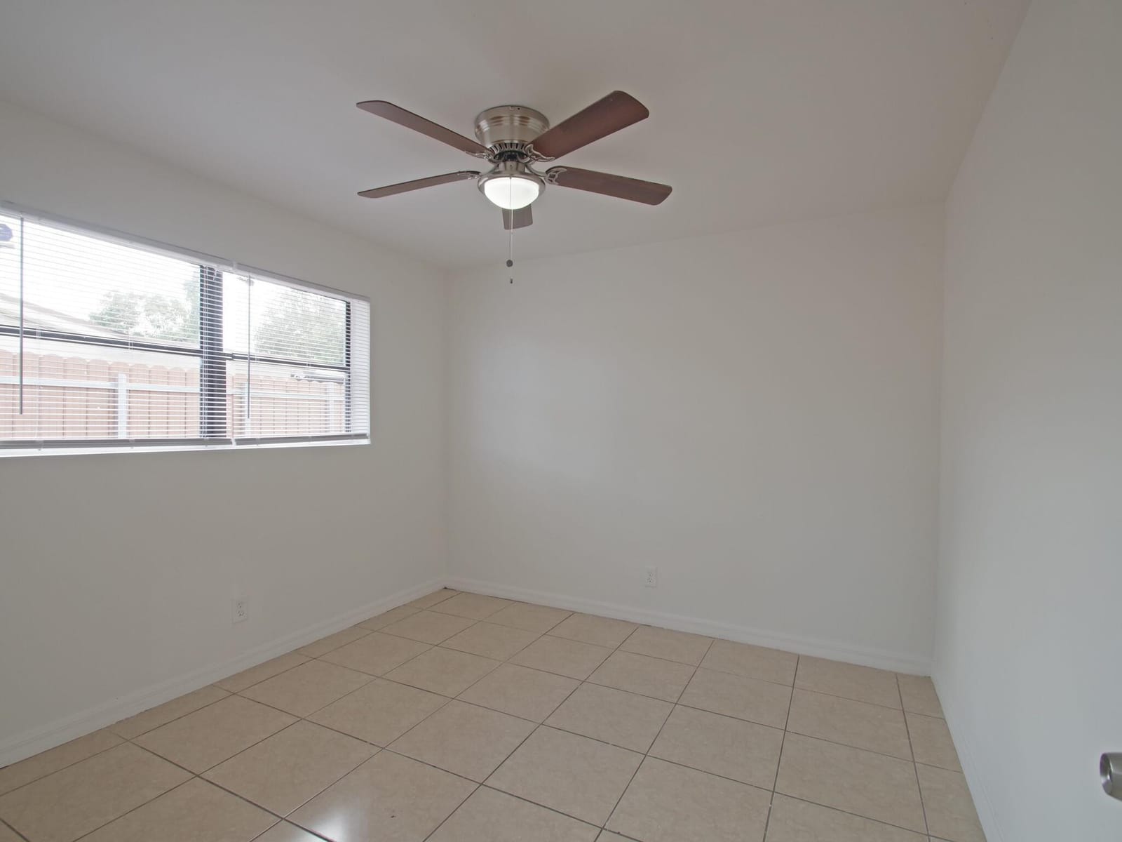 3611 NW 35th Avenue, Lauderdale Lakes, FL 33309 photo 24