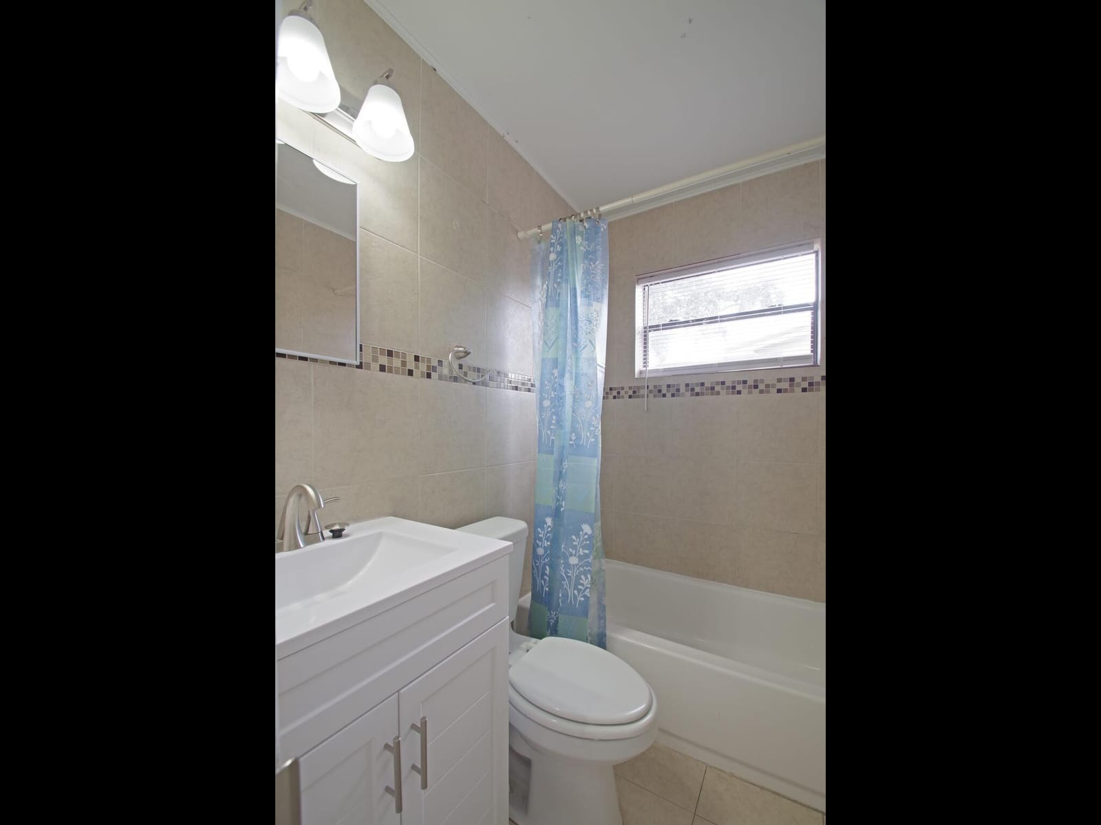 3611 NW 35th Avenue, Lauderdale Lakes, FL 33309 photo 26