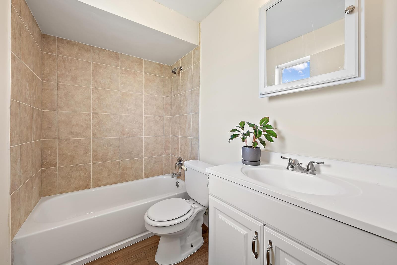 6120 NE Forest Hill Boulevard 103 — photo 12