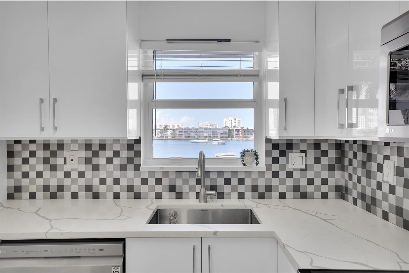 300 Golden Isles Drive 206, Hallandale Beach, FL 33009 photo 22