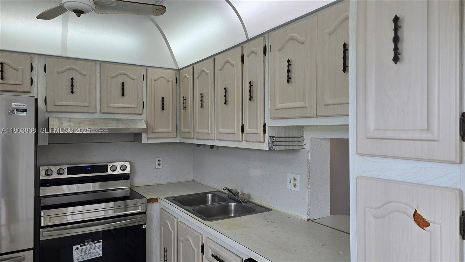 2520 NE 1st Court 406, Boynton Beach, FL 33435