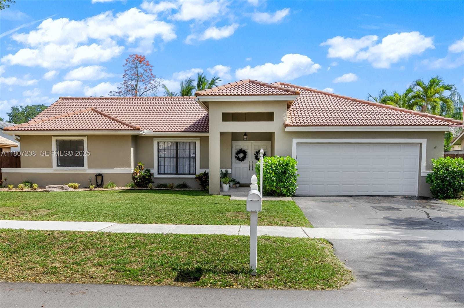 15828 S Ashby Field S Road, Davie, FL 33331 photo 2